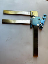 โหลดรูปภาพลงในเครื่องมือใช้ดูของ Gallery Koros Super-Slide III Titanium Laminectomy Retractor