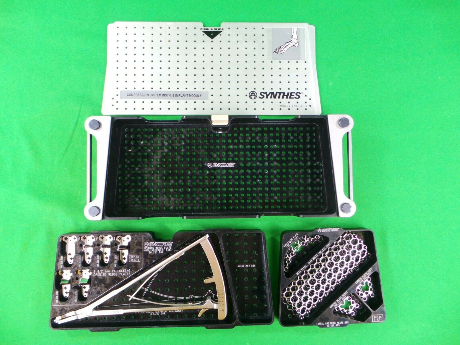 Synthes Compression System Instrument and Implant Module – MedUSA Sales